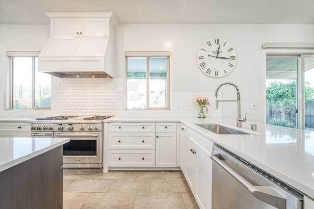 2468 E Kynzlee Avenue, Fresno, CA 93730