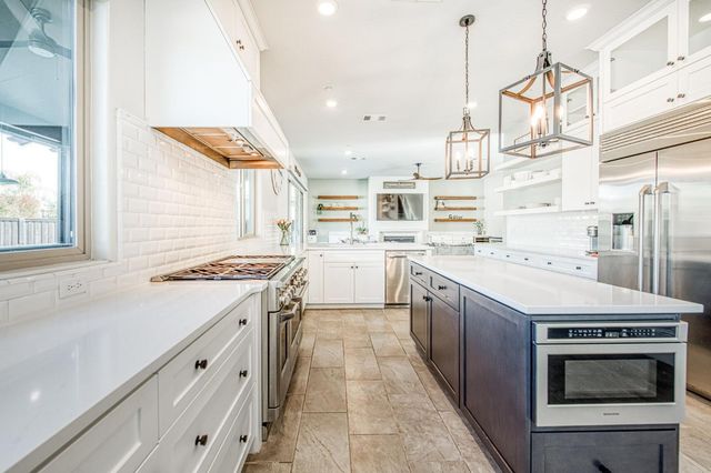 2468 E Kynzlee Avenue, Fresno, CA 93730