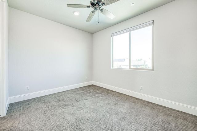 2468 E Kynzlee Avenue, Fresno, CA 93730