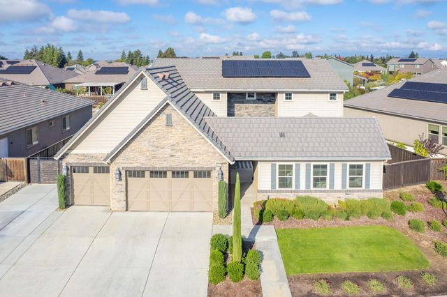 2468 E Kynzlee Avenue, Fresno, CA 93730