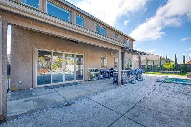 2468 E Kynzlee Avenue, Fresno, CA 93730