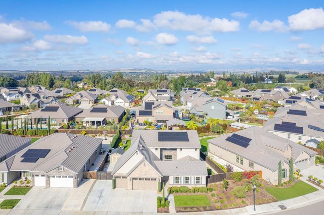 2468 E Kynzlee Avenue, Fresno, CA 93730