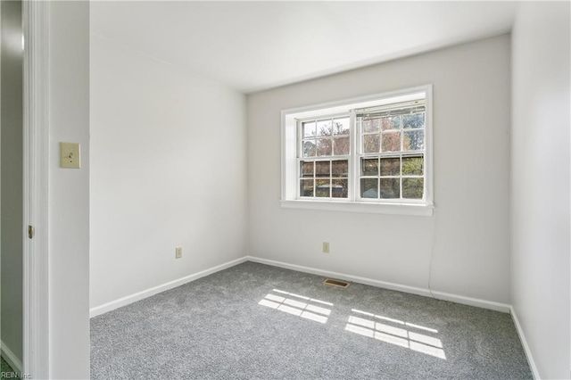 132 Traverse RD, Newport News, VA 23601