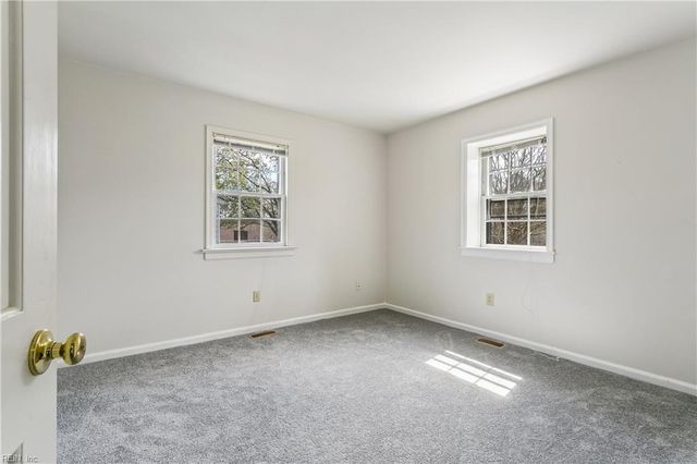 132 Traverse RD, Newport News, VA 23601