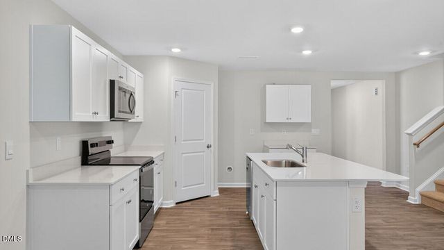 160 Reagan Crest Drive, Clayton, NC 27520