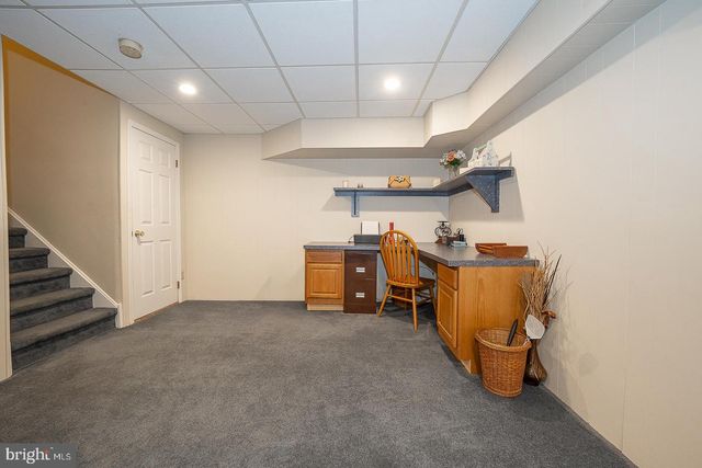 182 NOTTINGHAM CT, Aston, PA 19014