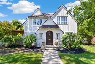 2412 Harlem Boulevard, Rockford, IL 61103