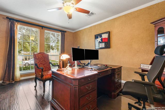 913 Desert Bluff, San Antonio, TX 78258