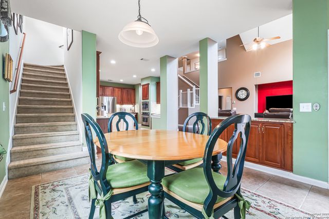 913 Desert Bluff, San Antonio, TX 78258