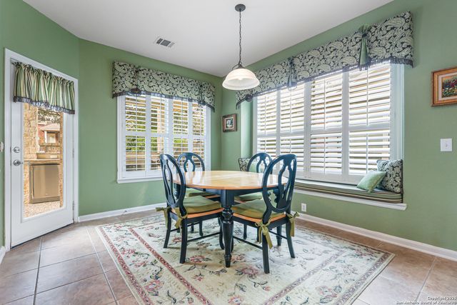 913 Desert Bluff, San Antonio, TX 78258