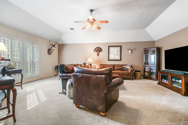 913 Desert Bluff, San Antonio, TX 78258