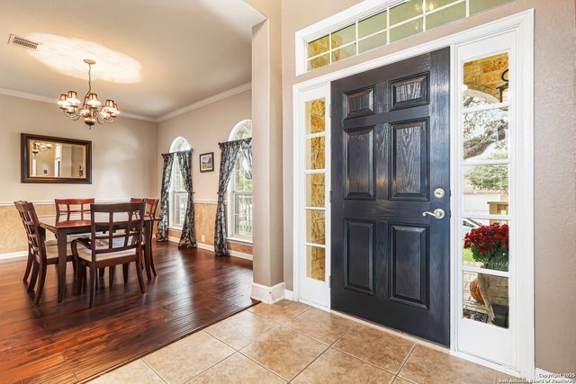 913 Desert Bluff, San Antonio, TX 78258