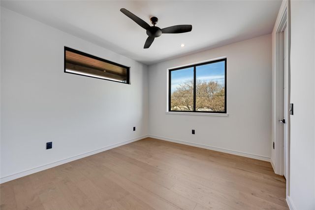 107 W Johanna ST A, Austin, TX 78704