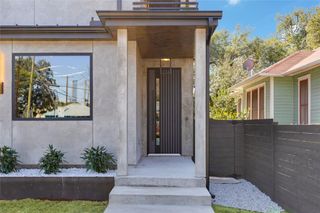 107 W Johanna ST A, Austin, TX 78704