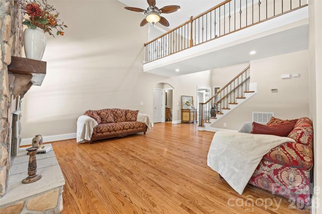 260 Indian Trail, Mooresville, NC 28117