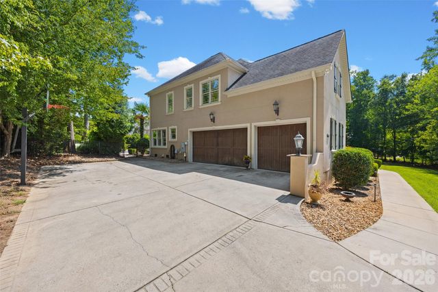 260 Indian Trail, Mooresville, NC 28117