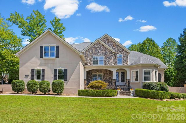 260 Indian Trail, Mooresville, NC 28117