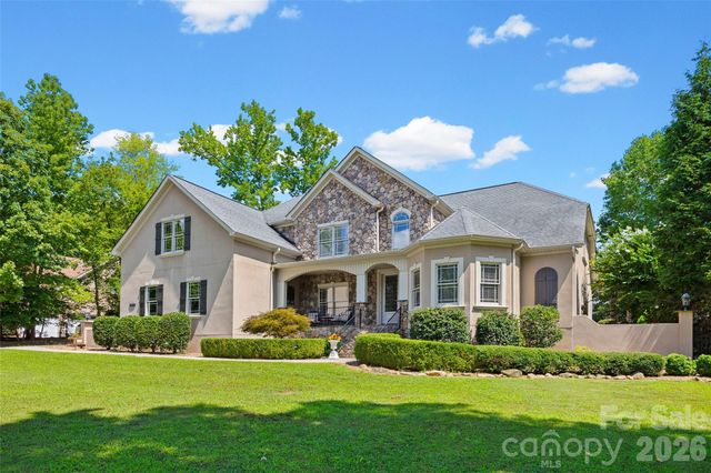 260 Indian Trail, Mooresville, NC 28117