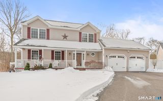 54 Bridle Trail Drive, Naugatuck, CT 06770