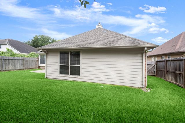 3722 Northshore Drive, Montgomery, TX 77356