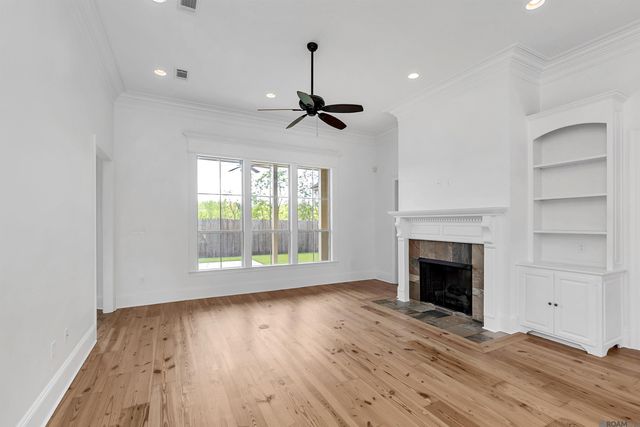 13720 Quail Grove Ave, Baton Rouge, LA 70809