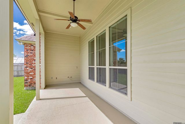 13720 Quail Grove Ave, Baton Rouge, LA 70809