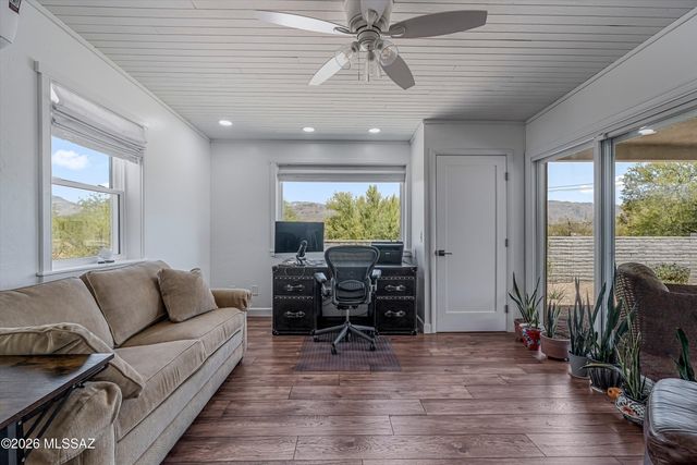 10015 E Fort Lowell Road, Tucson, AZ 85749