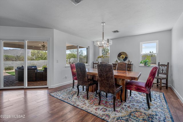 10015 E Fort Lowell Road, Tucson, AZ 85749