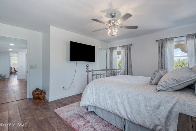 10015 E Fort Lowell Road, Tucson, AZ 85749