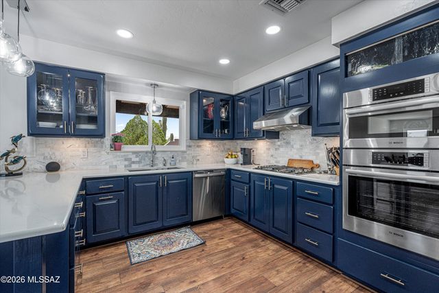 10015 E Fort Lowell Road, Tucson, AZ 85749