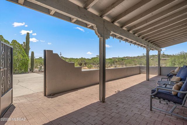 10015 E Fort Lowell Road, Tucson, AZ 85749
