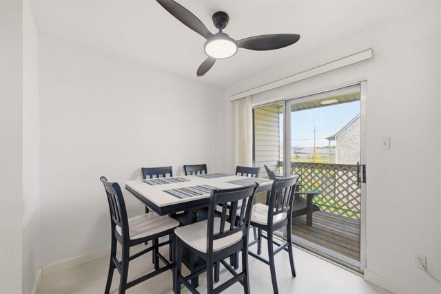 7600 Emmett F Lowry Expressway 806, Texas City, TX 77591