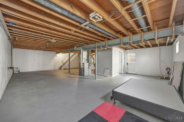 9125 Tag Drive, Springfield Twp., OH 45231