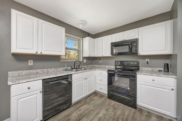 9125 Tag Drive, Springfield Twp., OH 45231