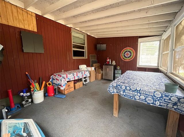27 Club House Road, Coventry, RI 02816