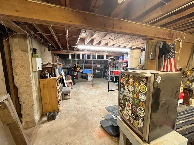 27 Club House Road, Coventry, RI 02816