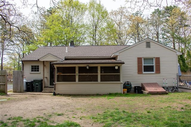 27 Club House Road, Coventry, RI 02816