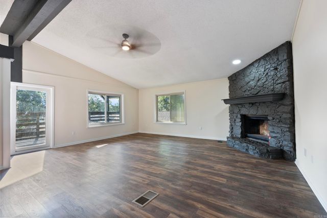 5 Random Oaks Cove, Maumelle, AR 72113