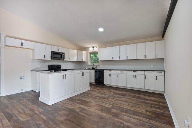 5 Random Oaks Cove, Maumelle, AR 72113