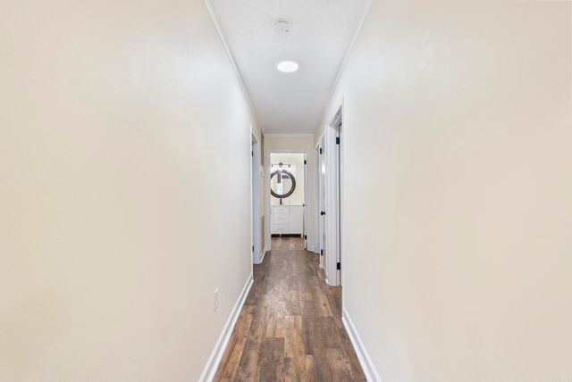 5 Random Oaks Cove, Maumelle, AR 72113