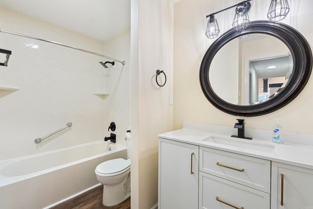 5 Random Oaks Cove, Maumelle, AR 72113
