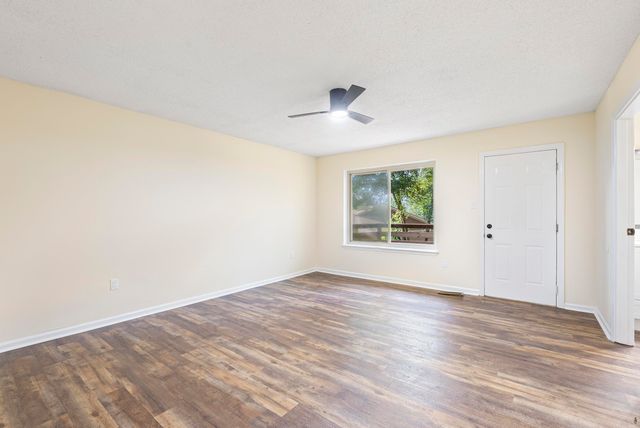 5 Random Oaks Cove, Maumelle, AR 72113