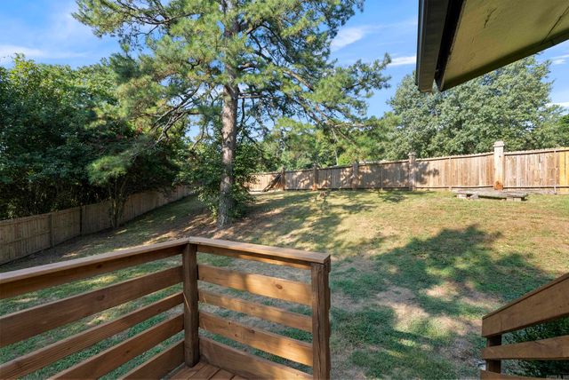 5 Random Oaks Cove, Maumelle, AR 72113