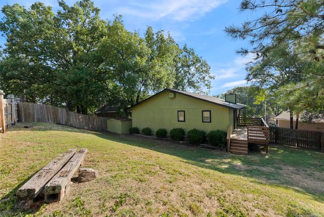 5 Random Oaks Cove, Maumelle, AR 72113