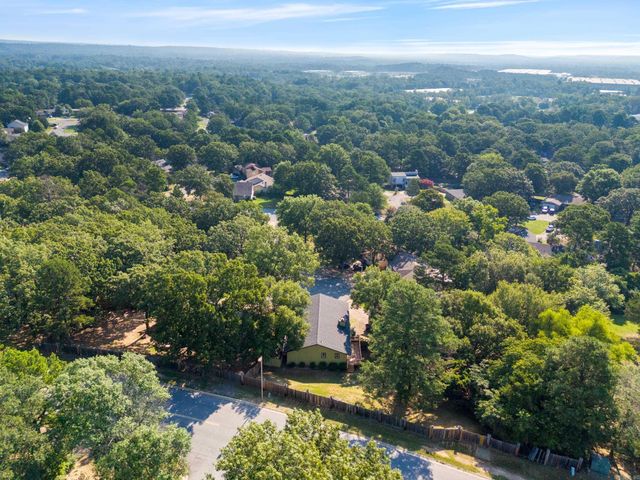 5 Random Oaks Cove, Maumelle, AR 72113