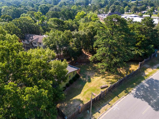 5 Random Oaks Cove, Maumelle, AR 72113