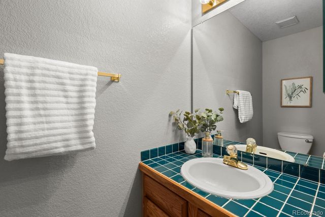 6915 W Otero Place, Littleton, CO 80128