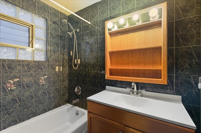 1727 W 19th Street 2, Chicago, IL 60608