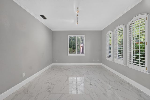 360 Allenwood Ct, Roseville, CA 95746