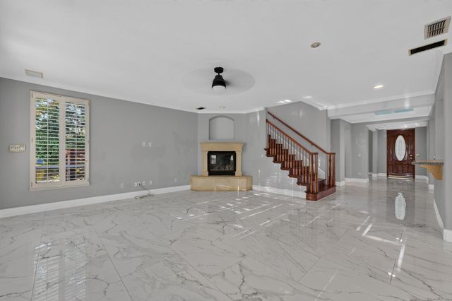 360 Allenwood Ct, Roseville, CA 95746